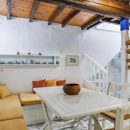 The Lemon Tree House * Skopelos Town